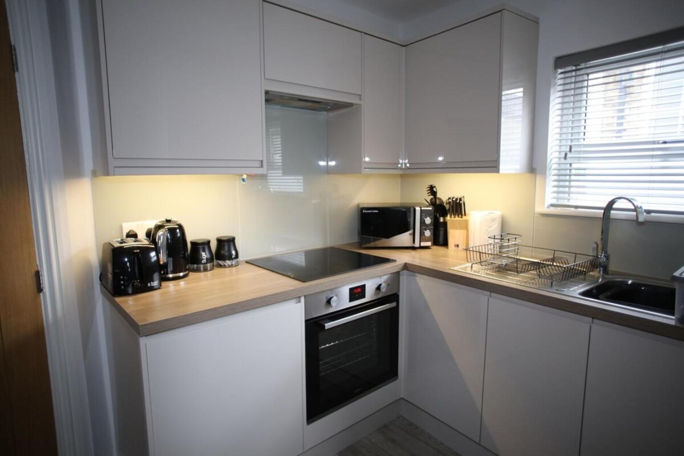 City Cb1 Studio Just Off Mill Rd, Close To Train Station - Walk To Station And City Centre Кеймбридж Екстериор снимка